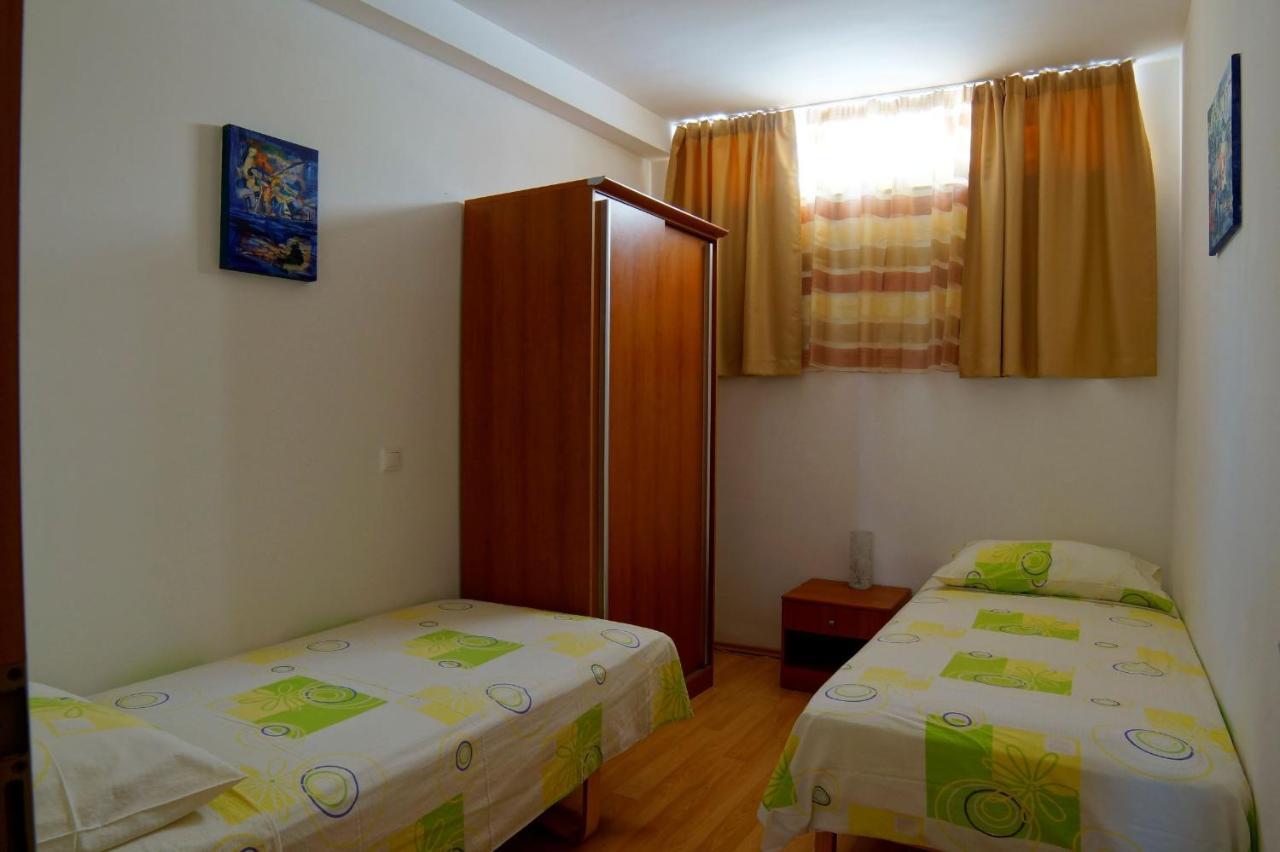 Apartment Darko ポドストラナ エクステリア 写真